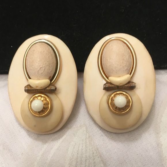 Vintage Multi Textured Unique Earrings - Picture 2 of 6